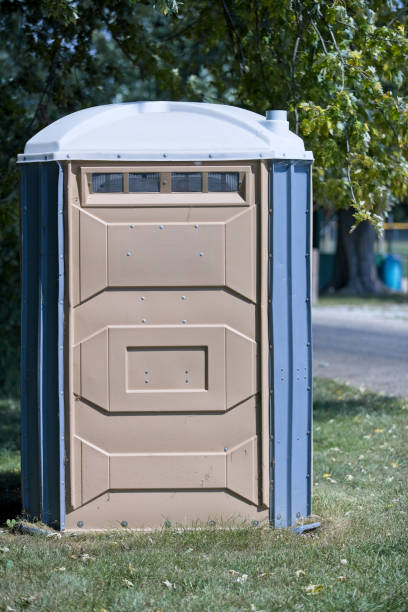 Best Porta potty delivery and setup  in Cassville, WV